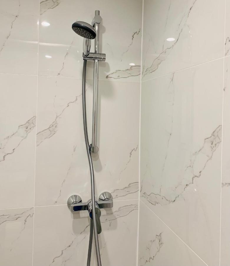 Gaestehaus Zur Uni Klinik Exklusives Apartment Mit Kueche Und Badezimmer Homburg  Zewnętrze zdjęcie