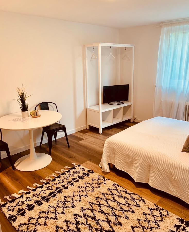 Gaestehaus Zur Uni Klinik Exklusives Apartment Mit Kueche Und Badezimmer Homburg  Zewnętrze zdjęcie
